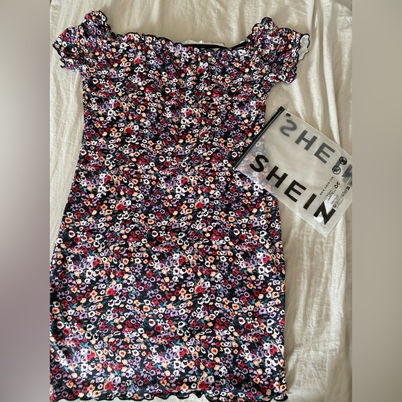 SHEIN Dresses & Skirts - 🌸 3 for 15 🌸 New!! SHEIN bodycon mini dress. Size 1X